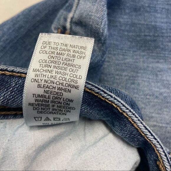 MAURICES Women’s Distressed Jeans‎ Blue Size 10 Long Light Wash, - Picture 6 of 13